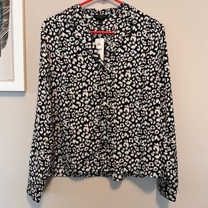 ☀️NWT ✨ Banana Republic Button Down